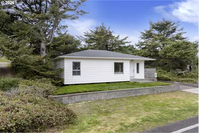 88352 1st Ave, Florence, OR 97439 - Photo 2