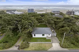 88352 1st Ave, Florence, OR 97439 - Photo 4