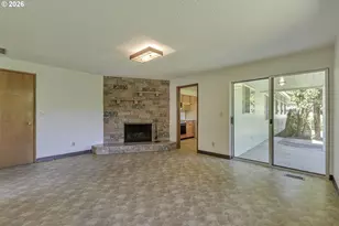 3721 SE Pine St, Hillsboro, OR 97123 - Photo 10