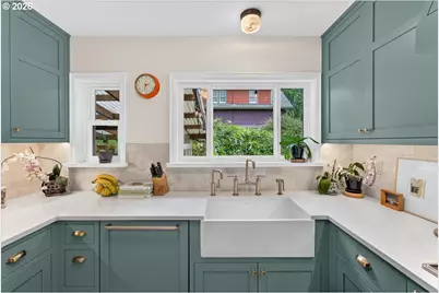 5722 N Vancouver Ave, Portland, OR 97217 - Photo 14