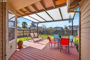 921 Hermanson St, Woodburn, OR 97071 - Photo 34