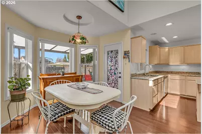 921 Hermanson St, Woodburn, OR 97071 - Photo 18