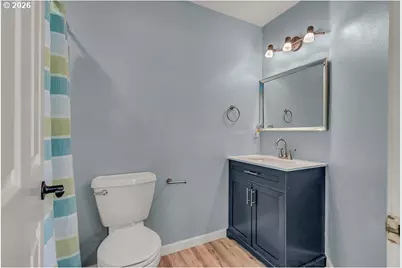 921 Hermanson St, Woodburn, OR 97071 - Photo 30