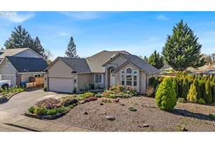 921 Hermanson St, Woodburn, OR 97071 - Photo 40