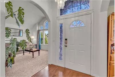 921 Hermanson St, Woodburn, OR 97071 - Photo 6