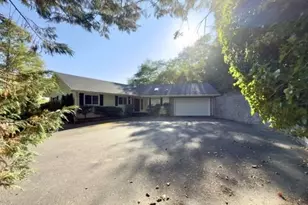 17264 Mountain Dr, Brookings, OR 97415 - Photo 2