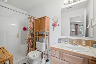 673 SE 148th Ave, Portland, OR 97233 - Photo 18