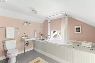 2415 NE 15th Ave, Portland, OR 97212 - Photo 28