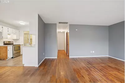 4555 NE 76th Ave, Portland, OR 97218 - Photo 6