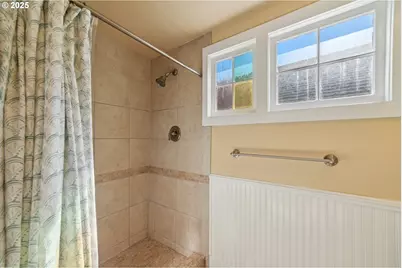 3516 SW 1st Ave, Portland, OR 97239 - Photo 18