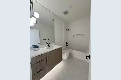 734 SE 35th St, Battle Ground, WA 98604 - Photo 8