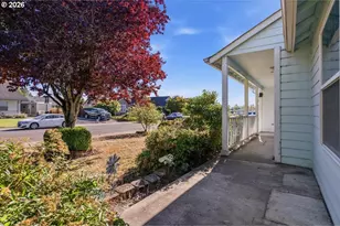 451 Whitney St, Stayton, OR 97383 - Photo 4