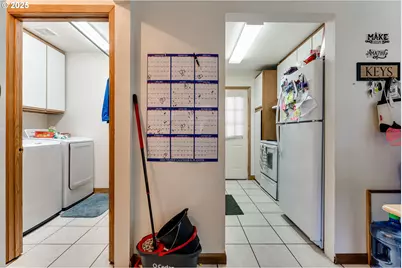 1287 R St, Springfield, OR 97477 - Photo 20