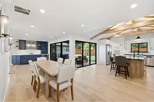 2010 Valhalla St, Eugene, OR 97401 - Photo 10