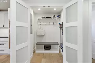 2010 Valhalla St, Eugene, OR 97401 - Photo 18