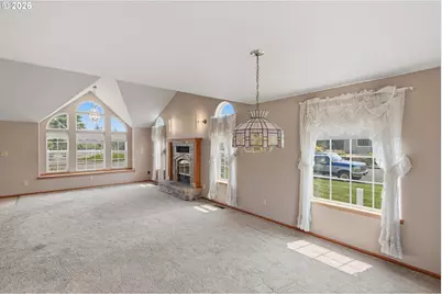 2090 Ash St, North Bend, OR 97459 - Photo 8