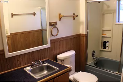 7503 N Myrtle Rd, Myrtle Creek, OR 97457 - Photo 42