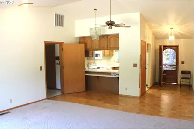 7503 N Myrtle Rd, Myrtle Creek, OR 97457 - Photo 10