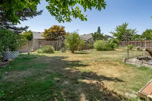 500 E Pinehurst Dr, Newberg, OR 97132 - Photo 34