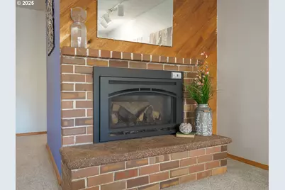 500 E Pinehurst Dr, Newberg, OR 97132 - Photo 8