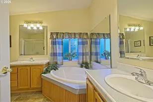 1630 Wallace Rd NW, Salem, OR 97304 - Photo 16