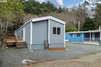 648 S Easy St, Rockaway Beach, OR 97136 - Photo 2