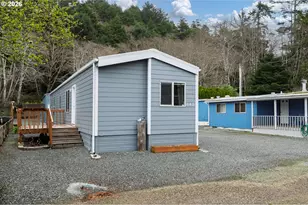 648 S Easy St, Rockaway Beach, OR 97136 - Photo 2