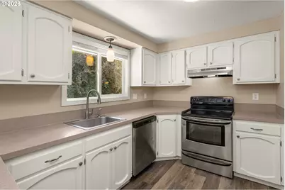 18340 Chris Ct, Gladstone, OR 97027 - Photo 16