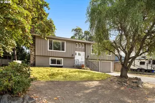 18340 Chris Ct, Gladstone, OR 97027 - Photo 2