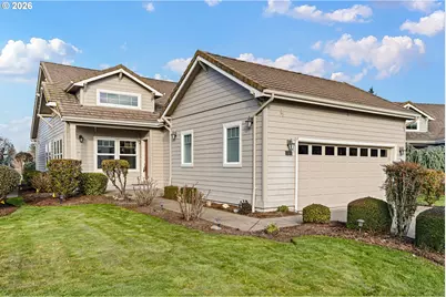 240 Magnolia Dr, Creswell, OR 97426 - Photo 2