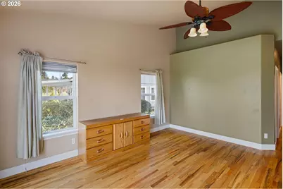 240 Magnolia Dr, Creswell, OR 97426 - Photo 32