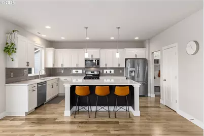 7754 SW Hansen Ln, Tigard, OR 97224 - Photo 4