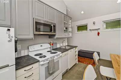 6626 SE 85th Ave, Portland, OR 97266 - Photo 36