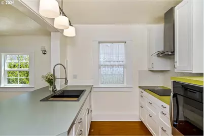 6626 SE 85th Ave, Portland, OR 97266 - Photo 10