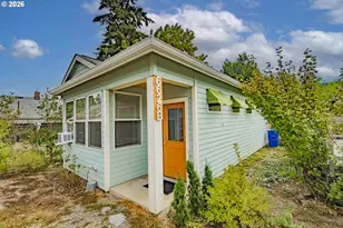 6626 SE 85th Ave, Portland, OR 97266 - Photo 2