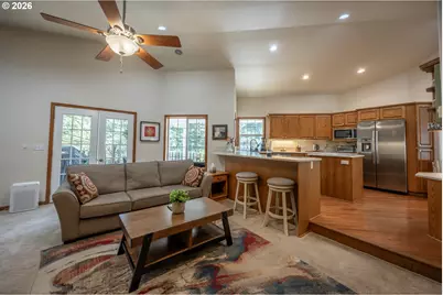 2193 13th St, Florence, OR 97439 - Photo 30