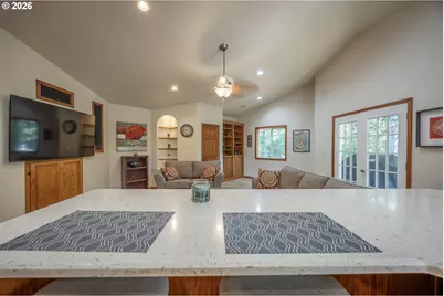 2193 13th St, Florence, OR 97439 - Photo 20