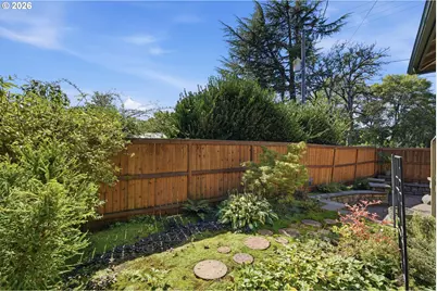 906 SE 1st St, McMinnville, OR 97128 - Photo 38