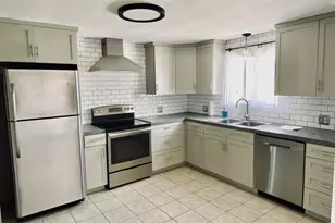 2767 W Langenberg Ave, Roseburg, OR 97471 - Photo 10