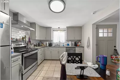 2767 W Langenberg Ave, Roseburg, OR 97471 - Photo 12