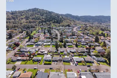 2767 W Langenberg Ave, Roseburg, OR 97471 - Photo 48