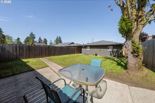 2767 W Langenberg Ave, Roseburg, OR 97471 - Photo 24