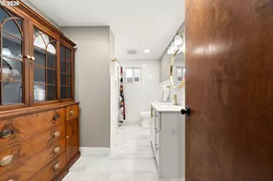 2767 W Langenberg Ave, Roseburg, OR 97471 - Photo 18