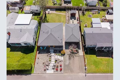 2767 W Langenberg Ave, Roseburg, OR 97471 - Photo 1