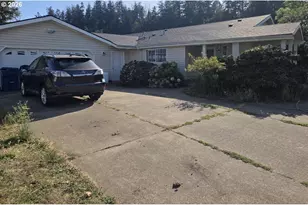 239 W K St, Springfield, OR 97477 - Photo 1