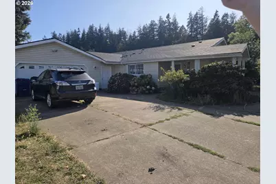 239 W K St, Springfield, OR 97477 - Photo 1