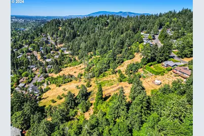E 38th Ave, Eugene, OR 97405 - Photo 4