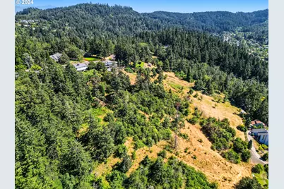 E 38th Ave, Eugene, OR 97405 - Photo 14
