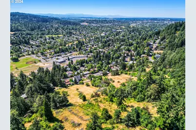 E 38th Ave, Eugene, OR 97405 - Photo 6