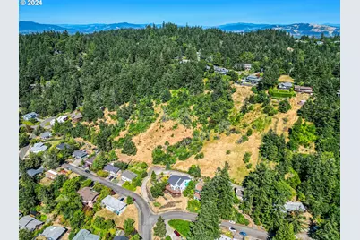 E 38th Ave, Eugene, OR 97405 - Photo 2